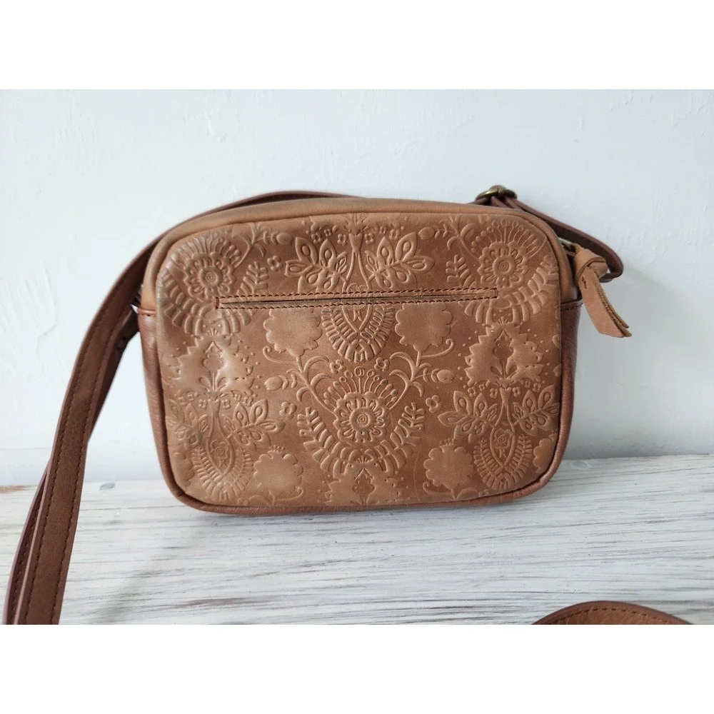 The Sak Leather De Young Crossbody Camera Bag Cognac Brown Embossed Floral  Boho